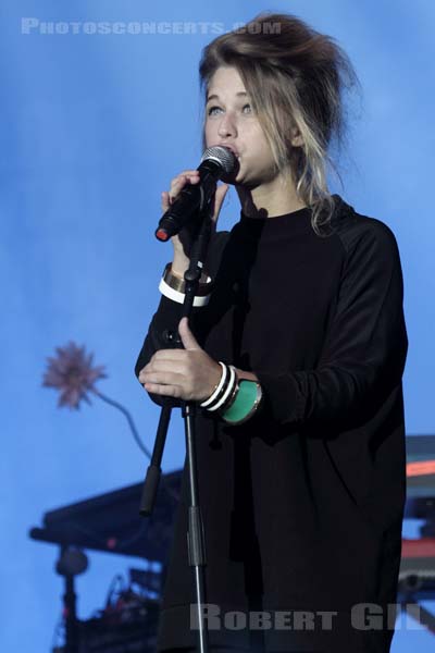 SELAH SUE - 2012-06-22 - PARIS - Hippodrome de Longchamp - 
